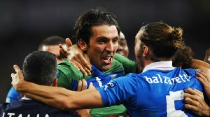 Гордость страны – футбольные клубы Италии Футбольный клуб италии сканворд 4 буквы